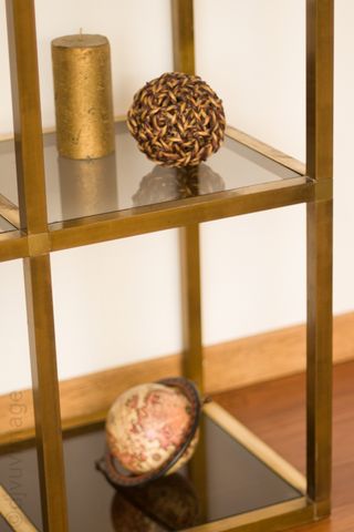 Estantería en LATON ENVEJECIDO. MidCentury