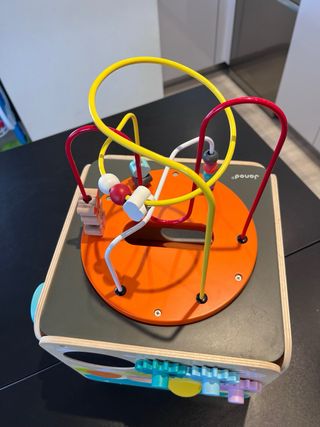 Cubo de actividades Janod 0-2 años