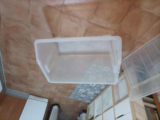 Baúl de plástico transparente
