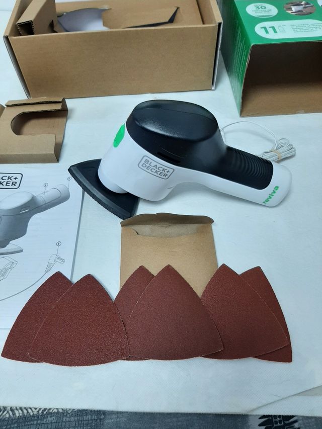 Lijadora Inalámbrica Black+Decker Reviva 12V