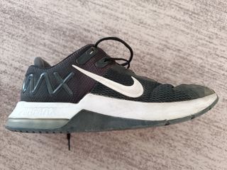 Zapatillas Nike Air Max Negras y Blancas
