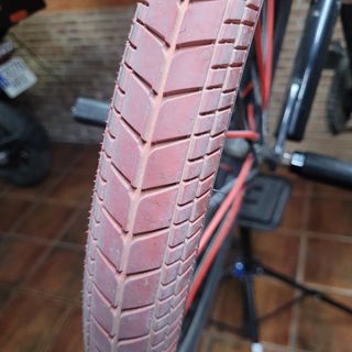 Bicicleta BMX Negra