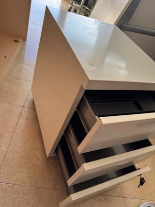 Cajonera de oficina metálica gris