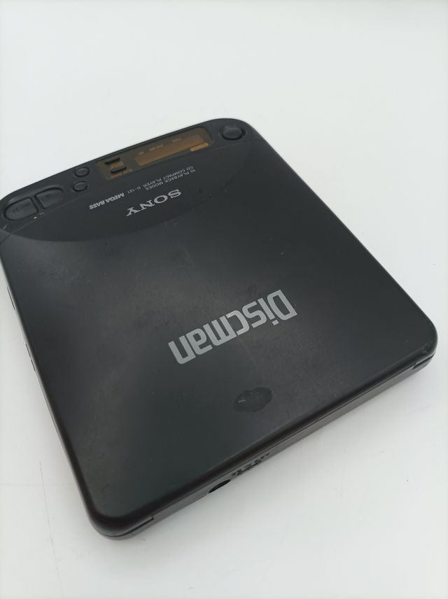 Sony Discman D-121 per la riparazione