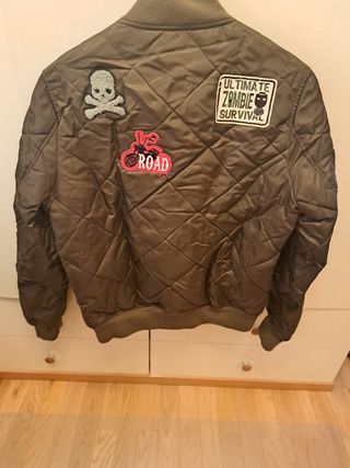 Chaqueta Zara niño parches verde