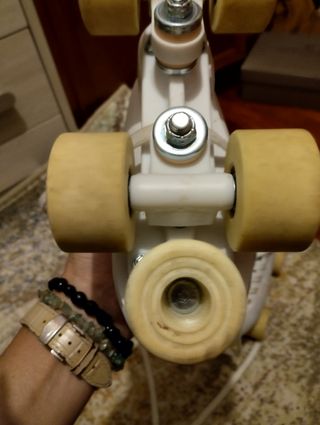 Patines de 4 ruedas blancos Oxelo. 