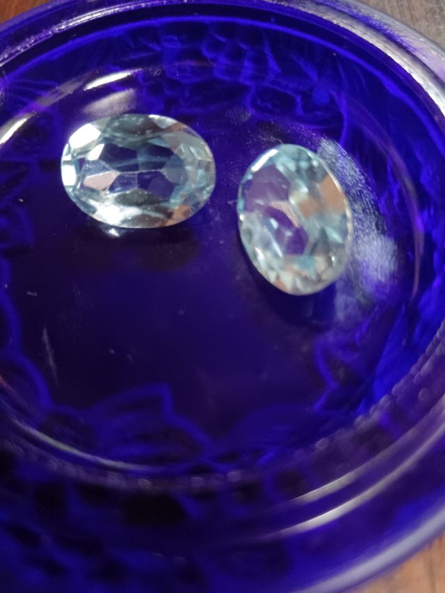 Topazio Azzurro e Bianco