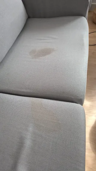 Sofá de tela gris de 3 plazas