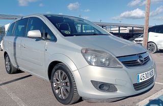 Opel Zafira 2011