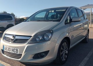 Opel Zafira 2011