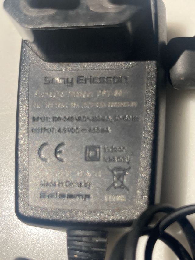 Caricatore originale Sony-Ericsson CST-60