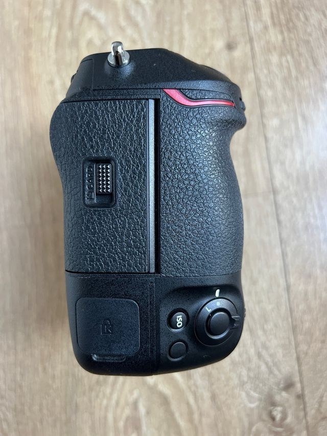 Cámara Nikon Z9. Venta o se valora cambio solo Z8