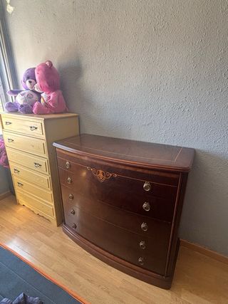 URGE VENTA. Cómoda 5 cajones madera de calidad