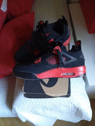 Zapatillas Jordan Flight Negras y Rojas