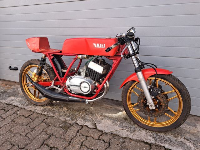 Proyecto Replica Yamaha TZ circuito