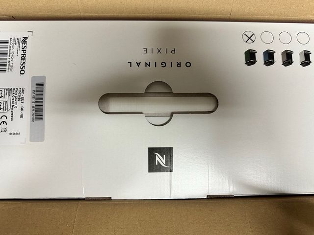 Cafetera Nespresso Pixie