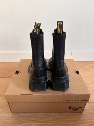 Botas Chelsea Dr.Martens Piel Negra Punta cuadrada
