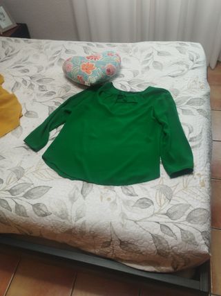 Blusa verde manga larga