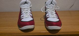 Zapatillas Jordan Talla 42,5 Rojas y Blancas