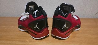 Zapatillas Jordan Talla 42,5 Rojas y Blancas