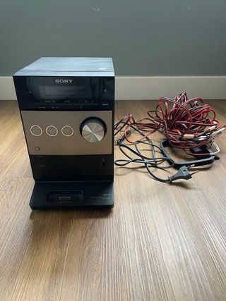 Minicadena y altavoces sony MP3 CMT-FX300i