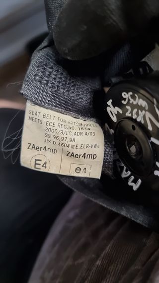 CINTURON DELANTERO IZQUIERDO MAZDA 3 2005