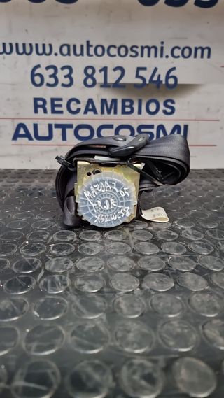 CINTURON TRASERO DERECHO MAZDA 3 2005