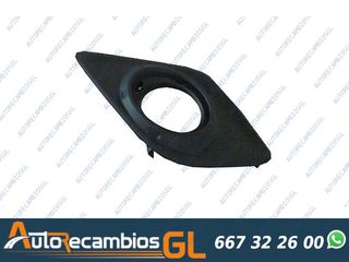 REJILLA IZQUIERDA PARAGOLPES DELANTERO (CON AGUJERO PARA ANTINIEBLA) (SIN ARO CROMADO) TOYOTA HILUX 2016-