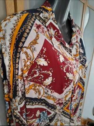 Camisa estampada sin usar