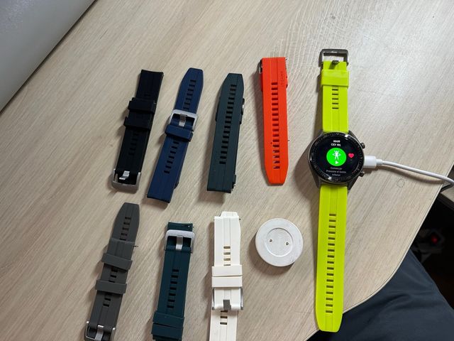 Huawei Watch GT con correas y dos cargadores