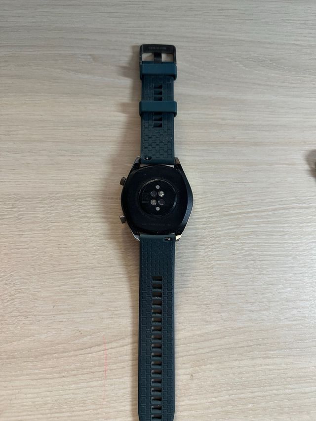 Huawei Watch GT con correas y dos cargadores