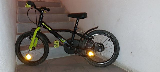 Bicicleta infantil B'TWIN 16 pulgadas