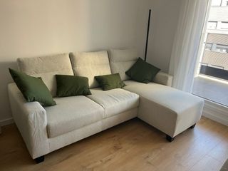 Sofá beige IKEA