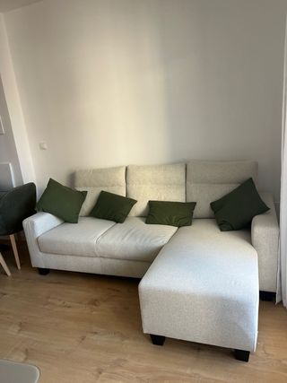 Sofá beige IKEA