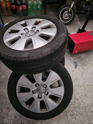 Llantas Audi con neumáticos