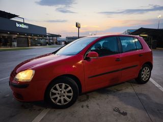 Volkswagen Golf 2004