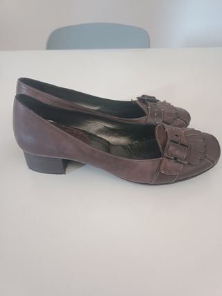 Scarpe donna marroni con fibbia