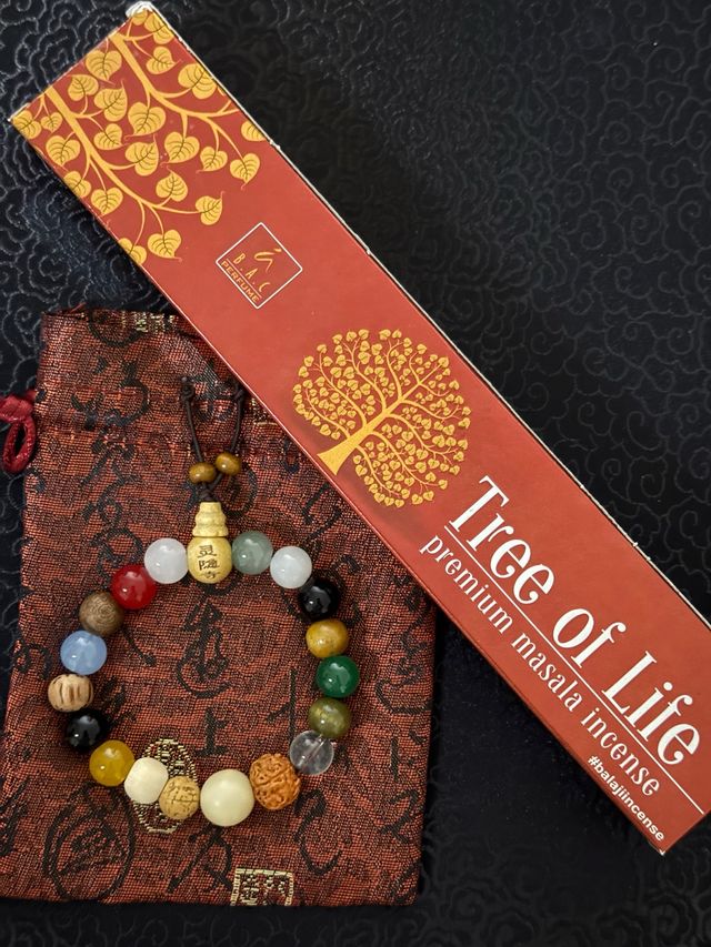 Pulsera ritualizada + bolsita + 1 incienso Bajali