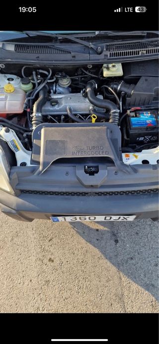 Ford Transit Connect 2005