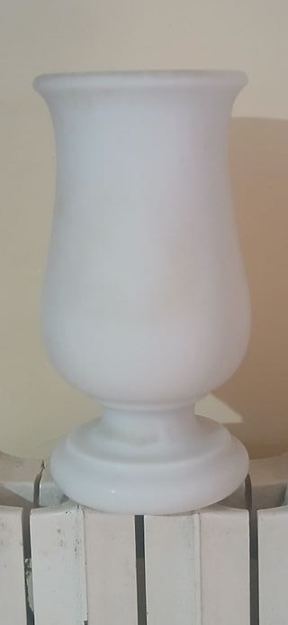 Vaso pietra bianco per cimitero
