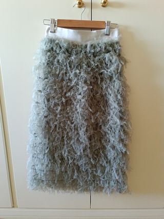 Falda de tul gris