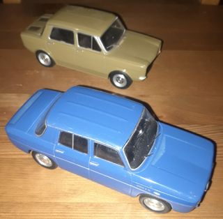 macchinine giocattolo in 2 pezzi
