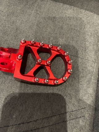 Estriberas Aluminio CNC Motocross/Enduro