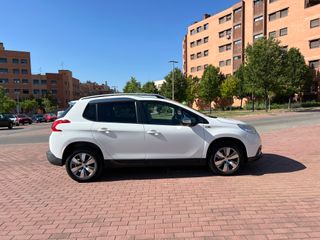 Peugeot 2008  1.6 HDI 100CV 5 PUERTAS 