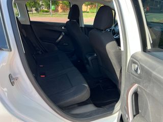 Peugeot 2008  1.6 HDI 100CV 5 PUERTAS 