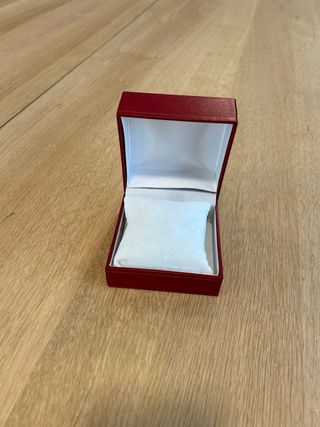 Caja de reloj Cartier Roja