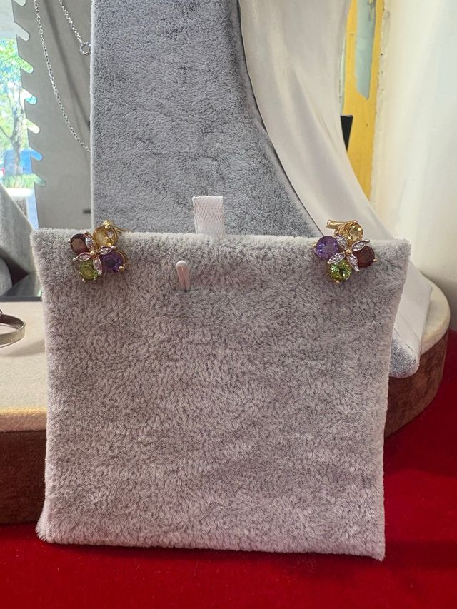 Pendientes Bvlgari piedras semipreciosas oro