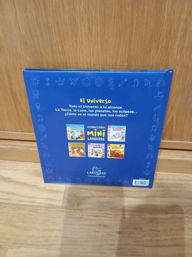 Caballeros y Castillos (Mini Larousse) (Spanish...