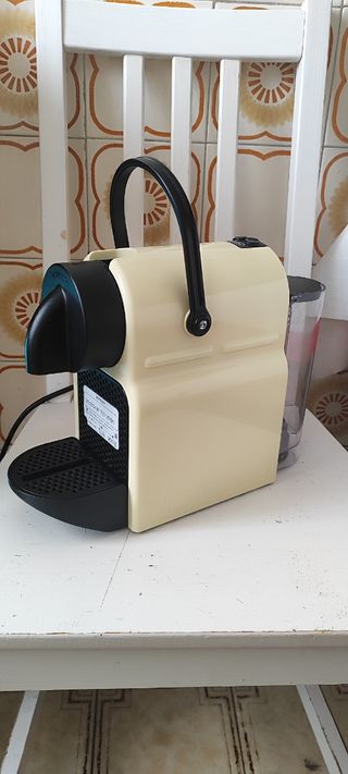 Cafetera Nespresso De'Longhi Inissia Crema