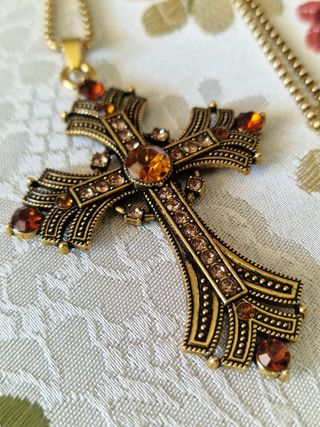 Collar Cruz Dorado Vintage Cristal Ámbar